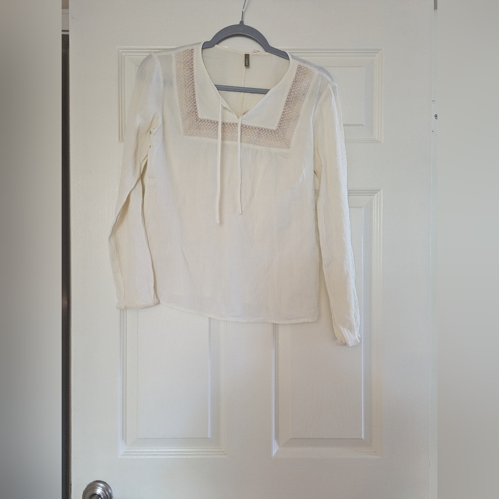 VINTAGE White Long Sleeve Blouse with Lace Detail
